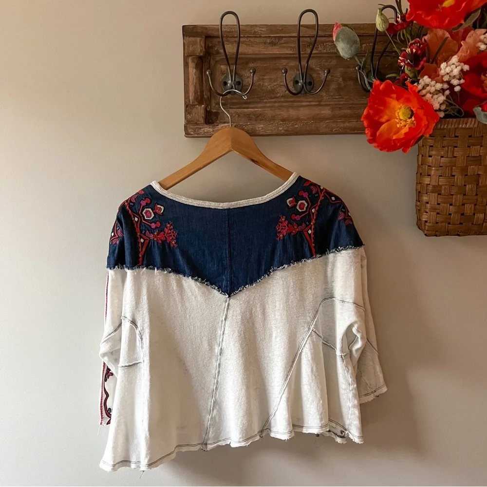 We The Free embroidered henley boho western loose blouse - Picture 2 of 7